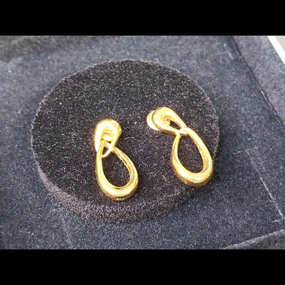 Vintage Monet SmallTeardrop GoldToneEarrings